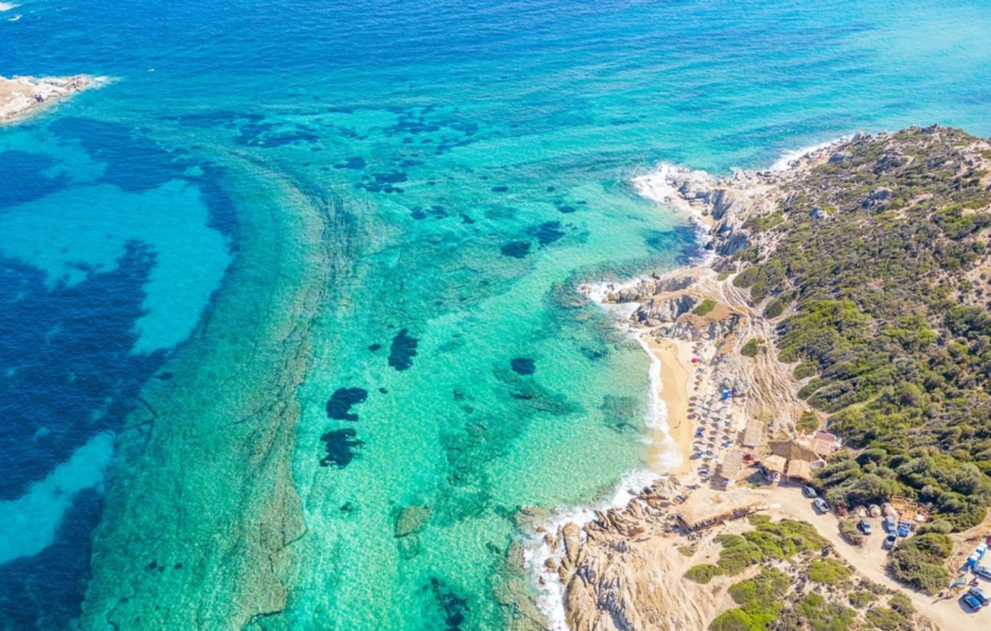 Οι τελευταίες εξελίξεις στην τουριστική κίνηση Χαλκιδικής και Θεσσαλονίκης: Αιφνίδιες κρατήσεις και λιγότεροι Έλληνες επισκέπτες