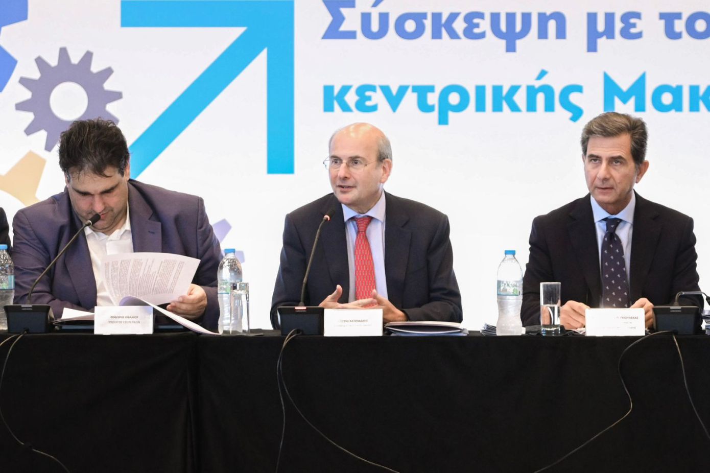 Χατζηδάκης για εξαγγελίες στη ΔΕΘ: Μέτρα στήριξης για τη μεσαία τάξη