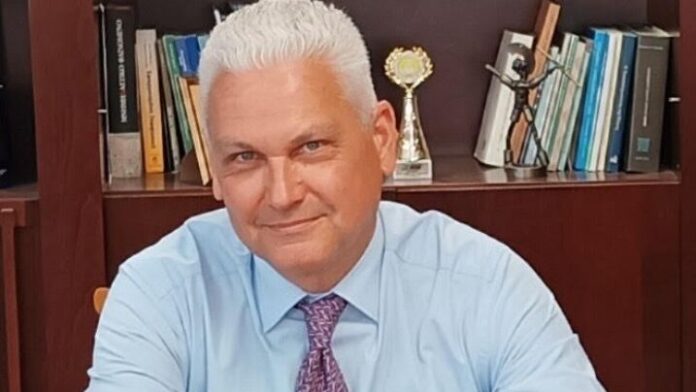 Φ. Ζαΐμης: «Αποφασισμένοι να αποτρέψουμε τη φωτιά από το Ρωμανό. Θα είναι ολέθριο»