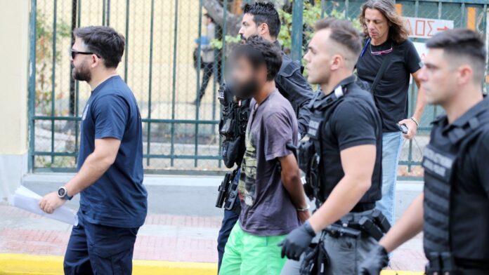 Στη φυλακή ο 32χρονος Σύρος για επιθέσεις σε τρεις γυναίκες στο Αιγάλεω – «Έκανα αυτά, αλλά αγνοώ το γιατί»