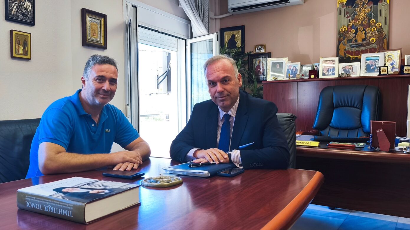 Ο Δασάρχης Θάσου συναντά τον Δήμαρχο Ελ. Κυριακίδη – Κύριο θέμα οι ζώνες πυροπροστασίας