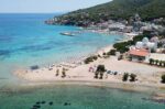 Ξεφόρτωναν φορτηγά γεμάτα μπάζα και απόβλητα στο Αγκίστρι – Πέντε συλλήψεις από την ΕΛ.ΑΣ.