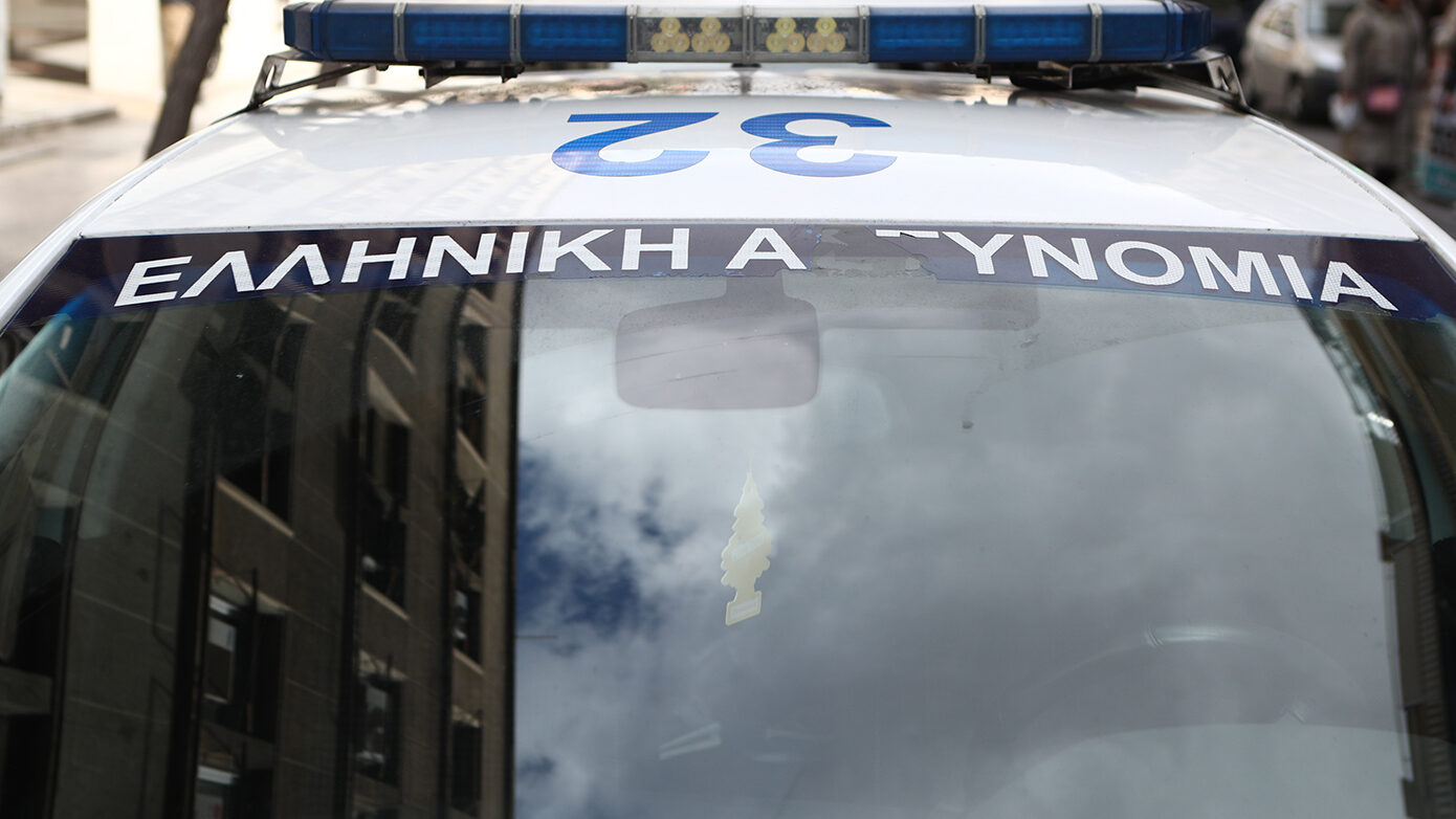 Σοκ σε διαμέρισμα στην Αττική: Ανακαλύφθηκε ανθρώπινο έμβρυο σε γυάλινο δοχείο – Δείτε εικόνες