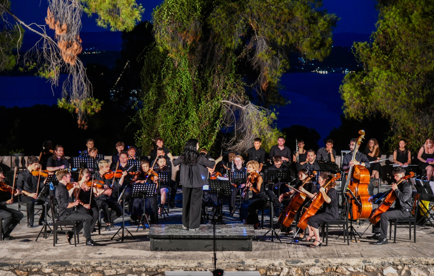 Μουσική Ακαδημία Αναργυρείου και Κοργιαλενείου Σχολής Σπετσών 2025: «Πέντε Χρόνια Εμπνευσμένης Μουσικής Υπεροχής»