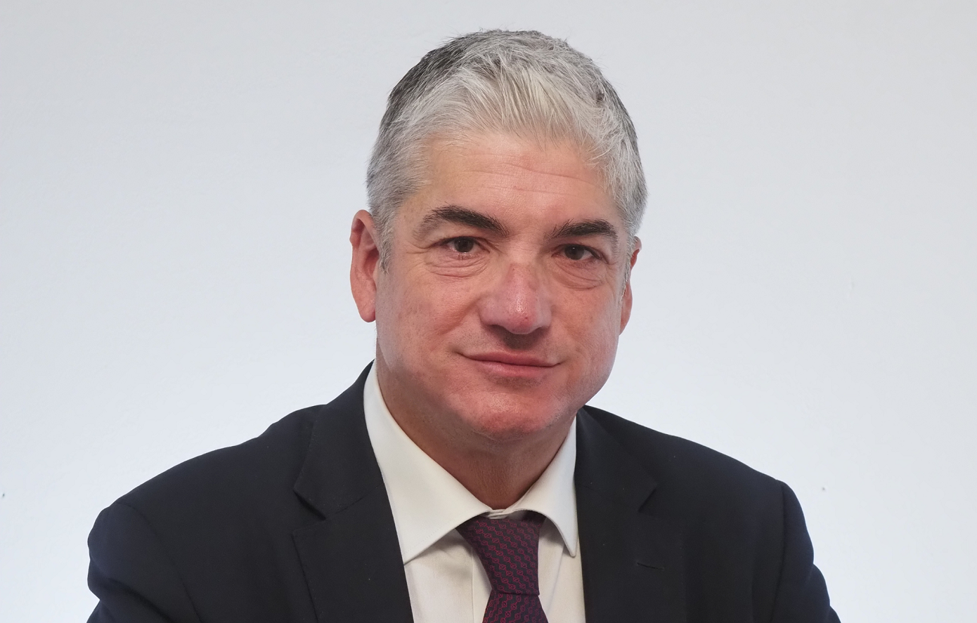 Ο Θέμης Σοφός διεκδικεί την ηγεσία του Δικηγορικού Συλλόγου Αθηνών