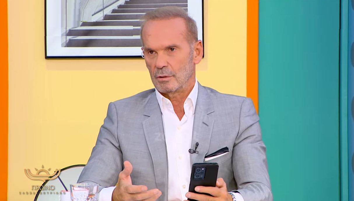 Πέτρος Κωστόπουλος για τον Πάρι Ρούπο: «Έπρεπε να έχει αποχωρήσει»