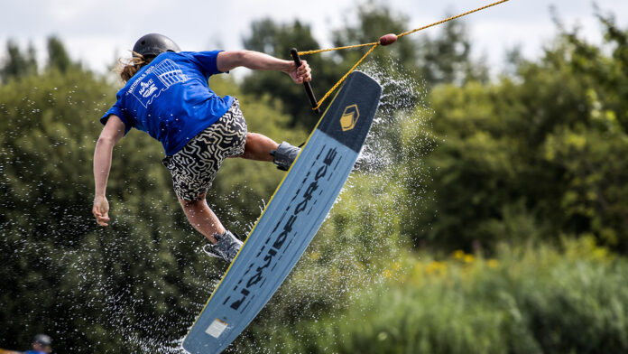 27χρονος τραυματίστηκε σε wakeboarding στη Σαντορίνη – Εξετάζεται η διακομιδή του σε νοσοκομείο της Αθήνας