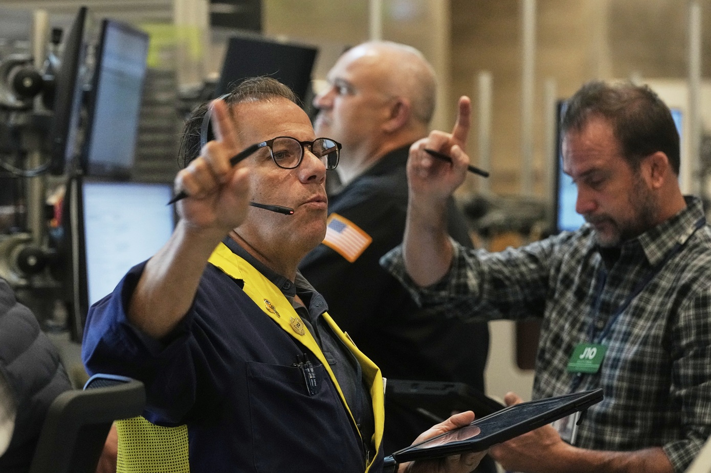 Οι δείκτες στη Wall Street ανέβηκαν σε νέο ρεκόρ για τρίτη συνεχόμενη ημέρα