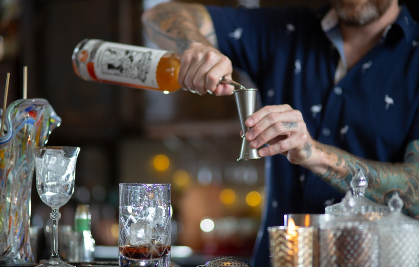 Θεσσαλονίκη: Ανήλικη στο νοσοκομείο λόγω αλκοόλ – Συλλήψεις ιδιοκτήτη μαγαζιού