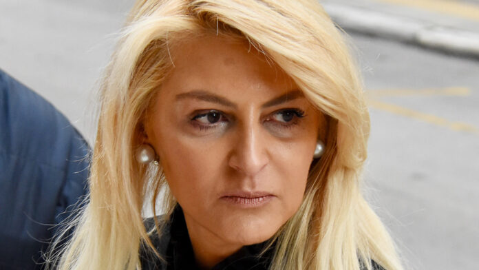 Απεβίωσε η κόρη της Μπέσσυς και του Διαμαντή Λαιμού