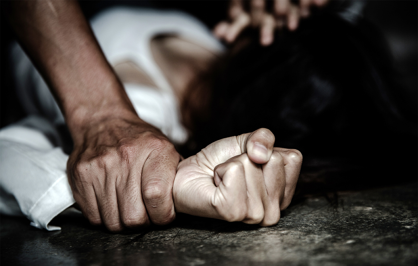 Εξελίξεις στην υπόθεση στρατιωτικού γιατρού που κατηγορείται για κακοποίηση και παραμένει ελεύθερος – Τρία τα θύματά του