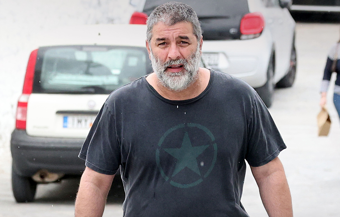 Φρέσκες αποκαλύψεις για το συμβάν με τον Βασίλη Μπισμπίκη – Οι χοροί πριν τις ζημιές στα οχήματα και το πρώτο τραπέζι