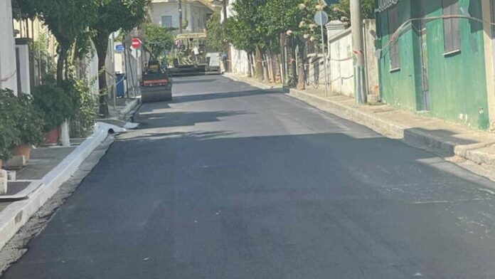 Ολοκλήρωση οδοστρώσεων σε περιοχές του Δήμου Δελφών