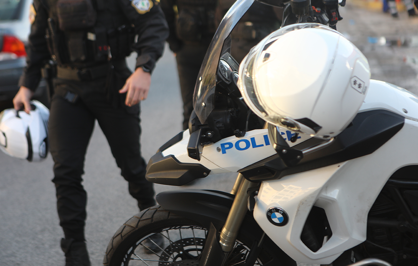 Μοτοσικλετιστές της ΔΙΑΣ άνοιξαν δρόμο για έγκυο σε σοβαρή κατάσταση και την μετέφεραν στο νοσοκομείο