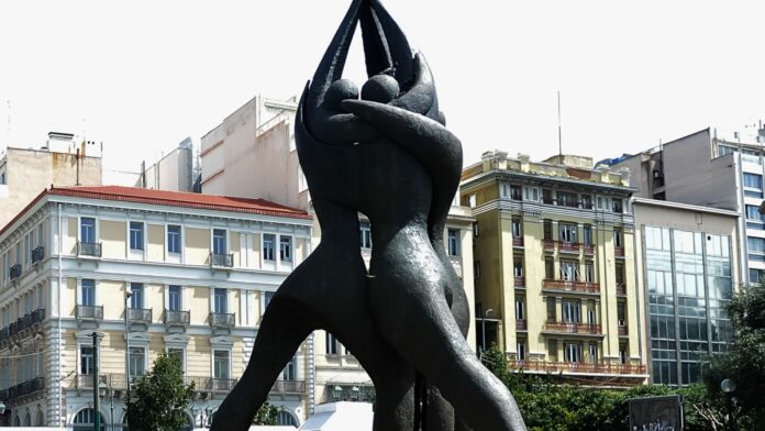Απεβίωσε ο καλλιτέχνης Βασίλης Δωρόπουλος
