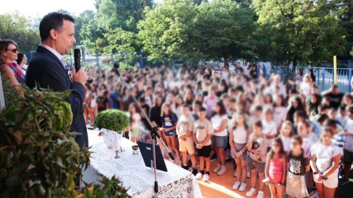 Χ. Δούκας: «Οι μαθητές επιστρέφουν σε αναβαθμισμένες σχολικές υποδομές»