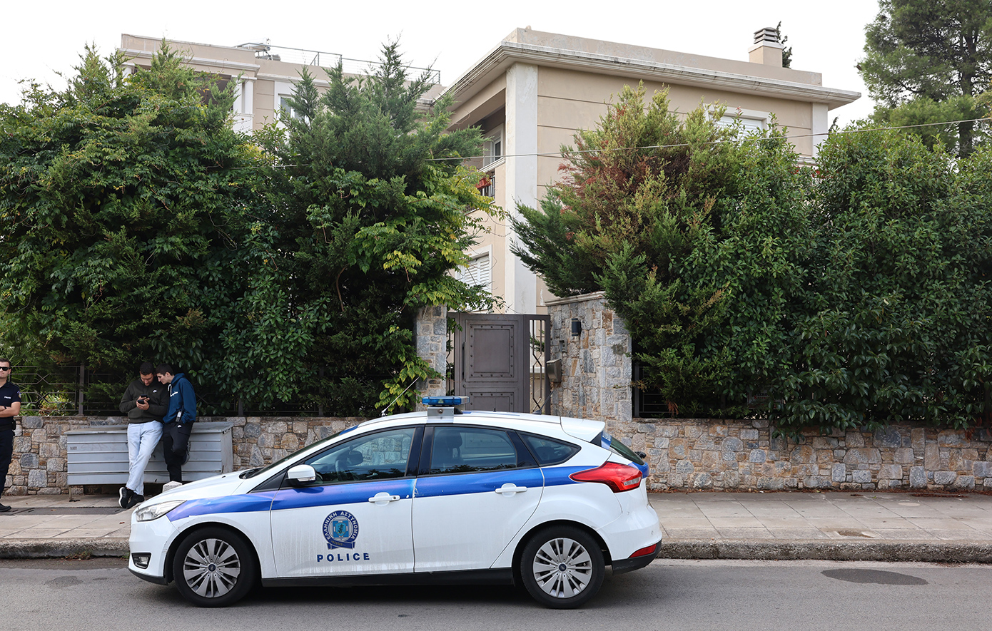 Πώς ερευνά η ΕΛ.ΑΣ. την ενέδρα στη Δροσιά; – Οι έντονες συγκρούσεις μεταξύ του πρώην ζευγαριού και ο νέος σύντροφος