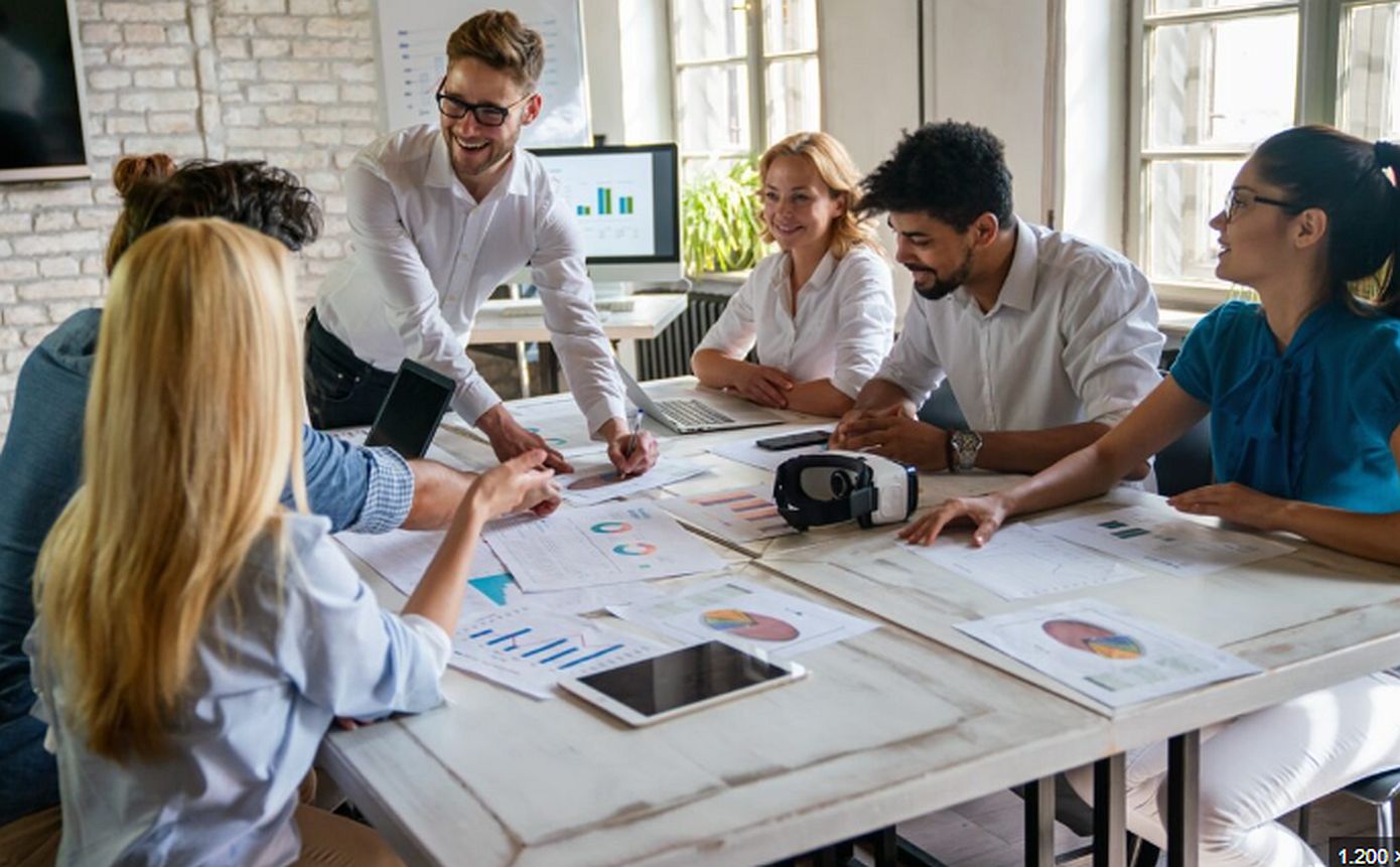 Οι εργαζόμενοι απορρίπτουν την 13ωρη εργασία, αλλά υποστηρίζουν τη ψηφιακή κάρτα και το μειωμένο ωράριο