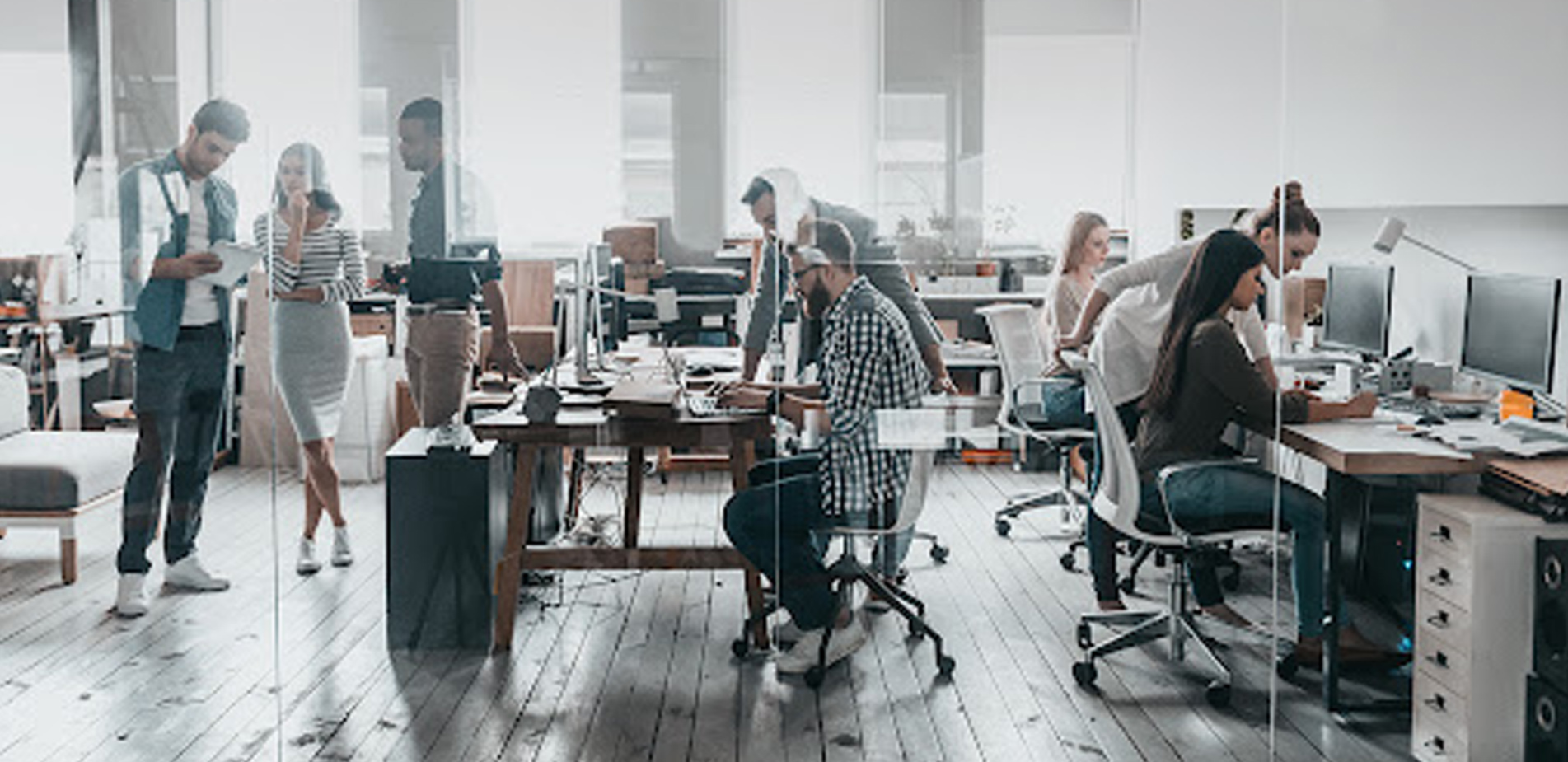 Εργοδότες και εργαζόμενοι συζητούν για νέο θεσμικό πλαίσιο που θα ενδυναμώσει συλλογικές διαπραγματεύσεις