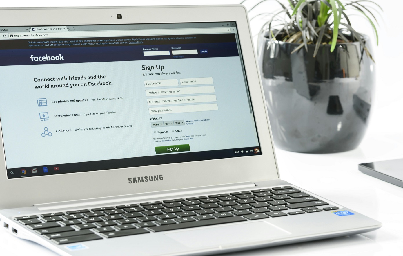 Μεγάλες ανατροπές στην πολιτική διαφήμιση: Τέλος στις στοχευμένες καμπάνιες στο Facebook