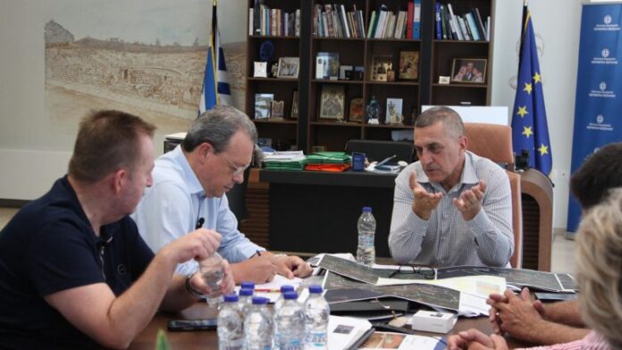 Συνάντηση Φάμελλου – Κουρέτα: Η κυβέρνηση αδυνατεί να λύσει το ζήτημα της ευλογιάς
