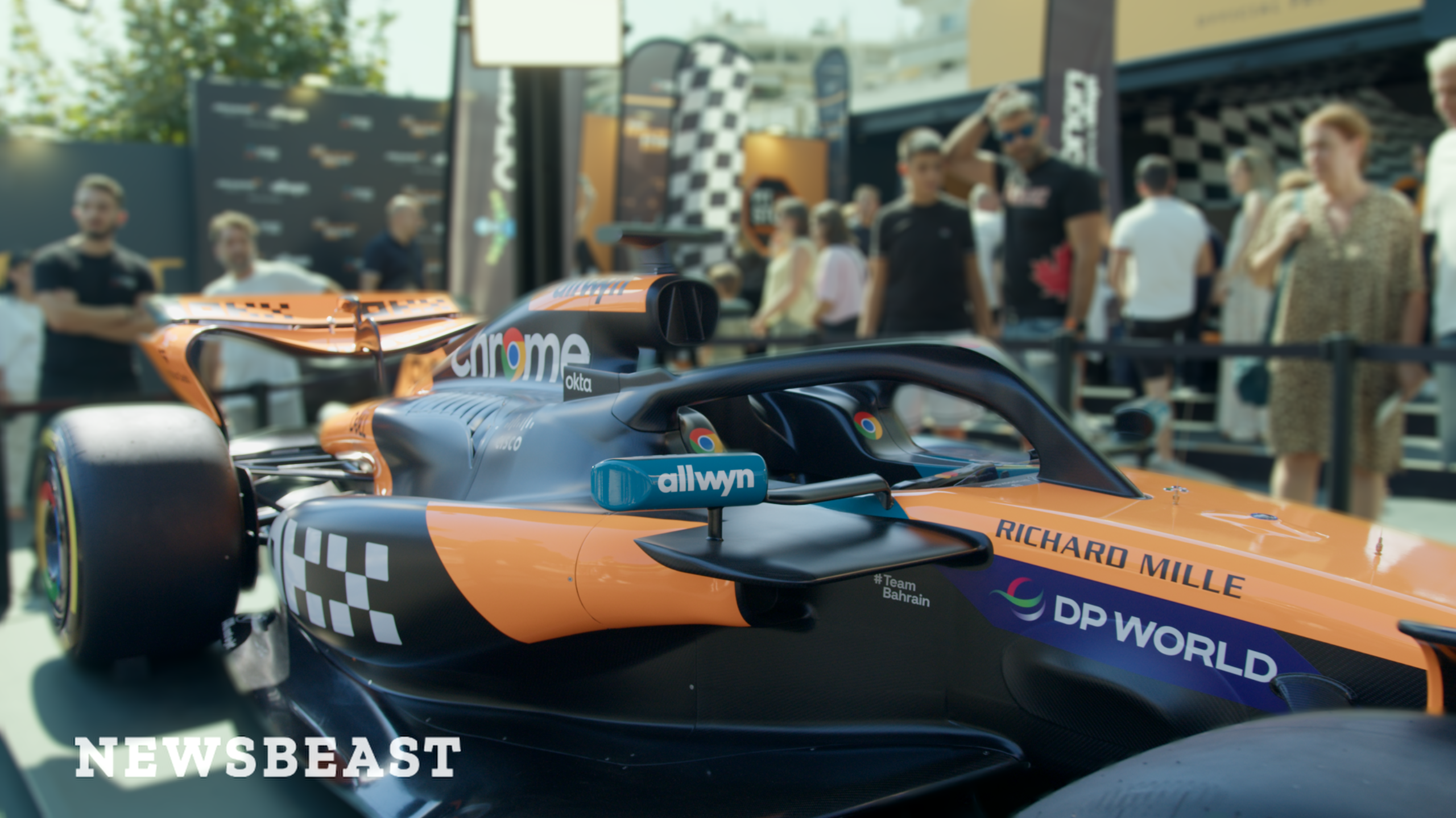 Το showcar της McLaren F1 Team στη ΔΕΘ: Το περίπτερο του ΟΠΑΠ μαγνήτισε τα βλέμματα