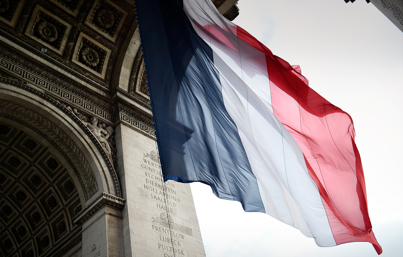 Πτώση στα futures των 10ετών γαλλικών ομολόγων μετά την τελευταία υποβάθμιση από τη Fitch