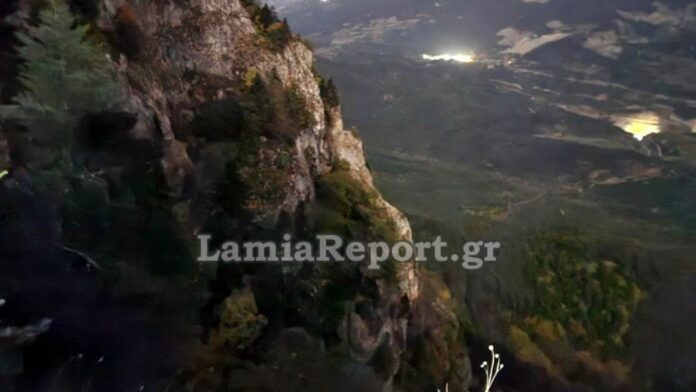 Εντυπωσιακή διάσωση τραυματία στην Γκιώνα – Μεταφέρθηκε με ελικόπτερο σε ασφαλή τοποθεσία