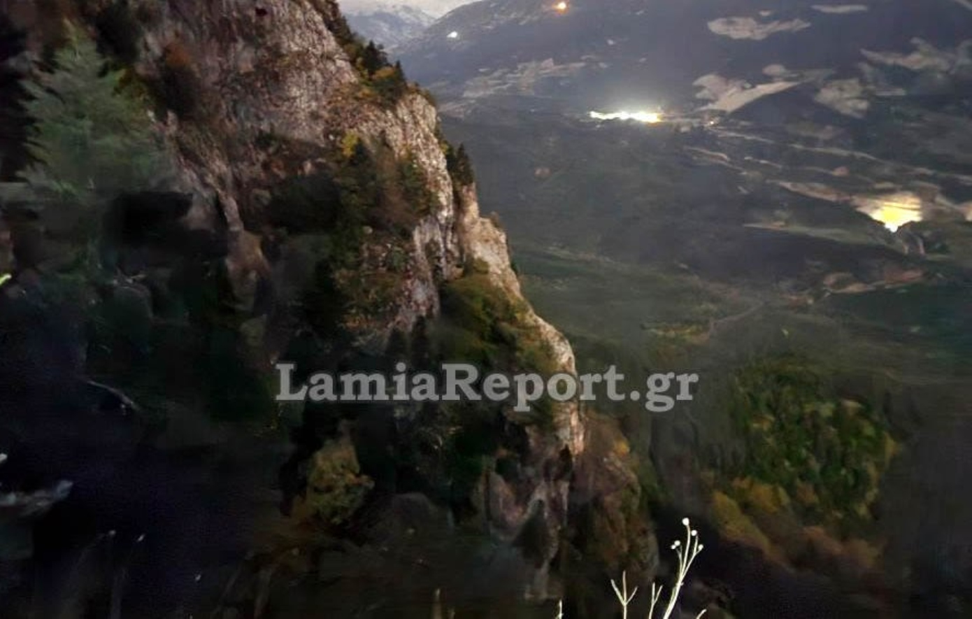 Εντυπωσιακή διάσωση τραυματία στην Γκιώνα – Μεταφέρθηκε με ελικόπτερο σε ασφαλή τοποθεσία