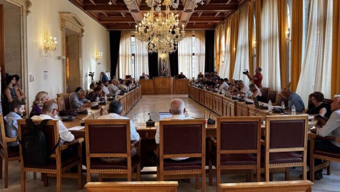 Στήριξη του Δ.Σ. Ηρακλείου Κρήτης προς τον Δήμαρχο Καισαριανής