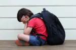 Κακοποίηση 2χρονου στον Αυλώνα – Ιατροδικαστής εντοπίζει βίαιη απομάκρυνση τριχών