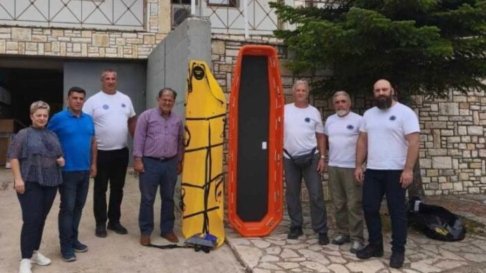 Χορηγία φορείων στην Ελληνική Ομάδα Διάσωσης από τον Δήμο Λίμνης Πλαστήρα