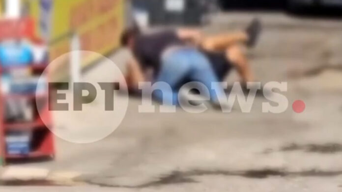 Σφοδρή συμπλοκή οδηγών στη μέση του δρόμου – Το συμβάν καταγράφηκε σε βίντεο