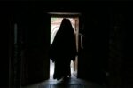 «Με έκαναν τη ζωή κόλαση, με απείλησαν, αλλά όχι με ροζ βίντεο», δηλώνει ο κληρικός στην υπόθεση «μαφίας της Κρήτης»
