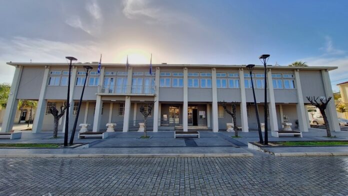 Ο Δήμος Αργοστολίου αποδίδει τιμή στον Μ. Κοργιαλένιο με αφορμή την επέτειο Εθνικών Ευεργετών