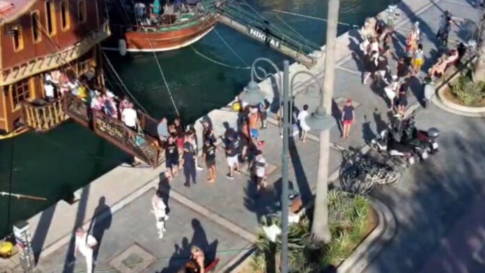 «Κρουαζιέρα θα σε πάω» – Ελεγκτές της ΑΑΔΕ μεταμφιέστηκαν ξανά σε τουρίστες και έκαναν νέα επιδρομή σε ημερόπλοια στην Κω