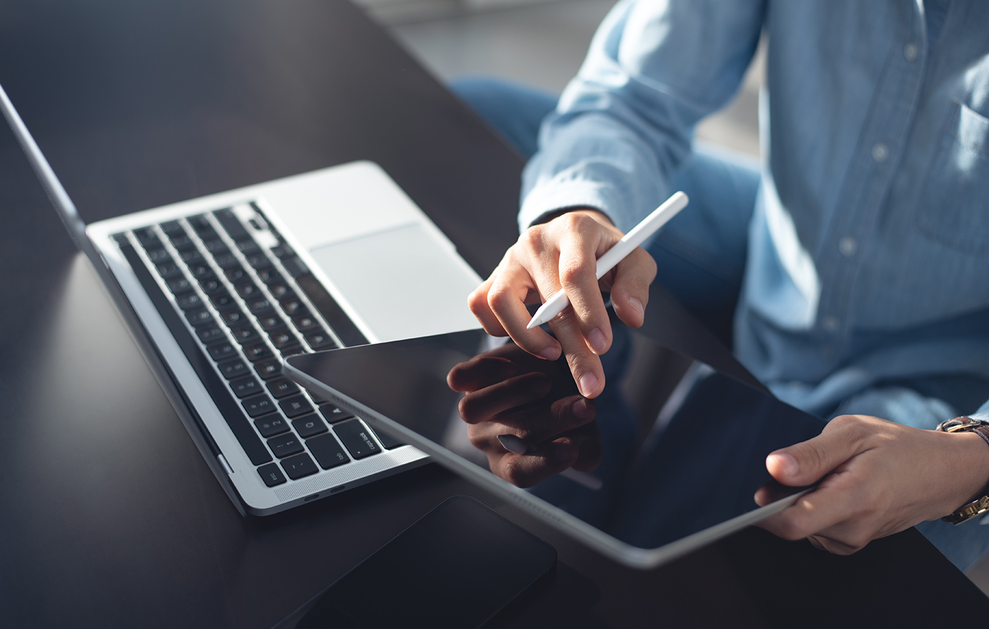 B2B συναλλαγές: Από 2 Φεβρουαρίου καθίσταται υποχρεωτική η ψηφιακή τιμολόγηση