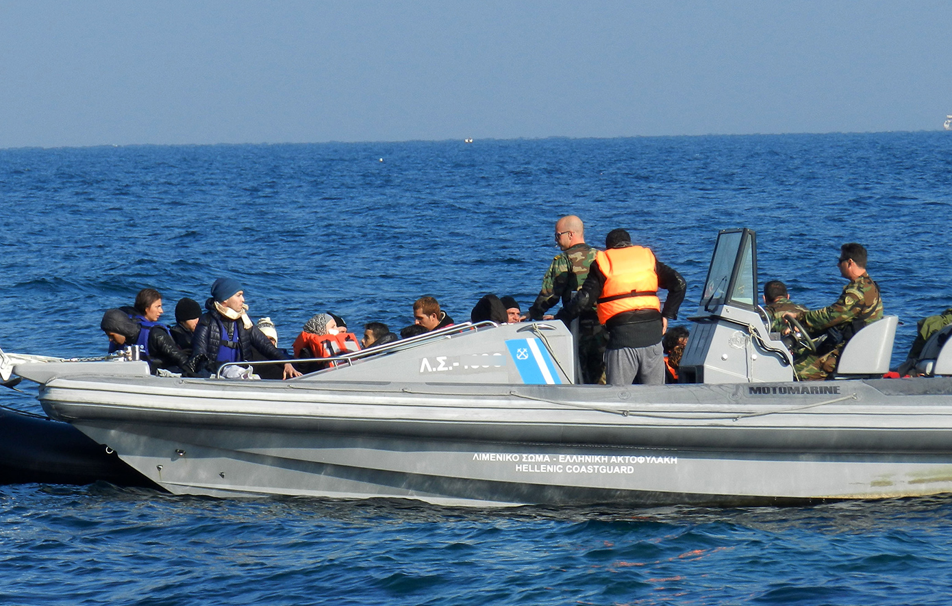 Σωτηρία 40 μεταναστών νότια της Γαύδου