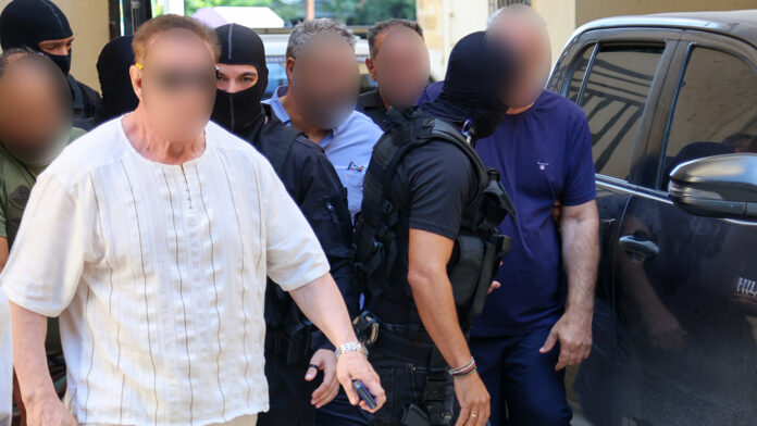 Στον ανακριτή τα αδέλφια που σχετίζονται με τη «μαφία της Κρήτης» – «Η φούσκα έσκασε», φώναζαν οι συγγενείς τους