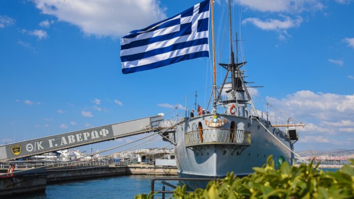 Σαν σήμερα 1 Σεπτεμβρίου: Το θρυλικό θωρηκτό «Αβέρωφ» καταπλέει στην Ελλάδα – Οι πιο λαμπρές στιγμές του