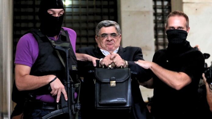 Σαν σήμερα 28 Σεπτεμβρίου: Συλλήψεις στελεχών της Χρυσής Αυγής – Ποιοι είναι ελεύθεροι και ποιοι εκτίουν ποινές