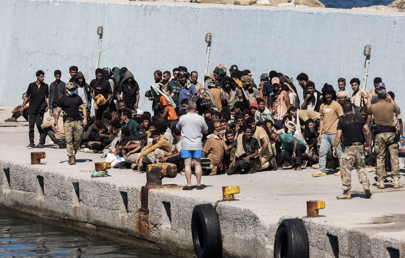 Σύσκεψη στα Χανιά για τις μεταναστευτικές ροές – Ένταση στην Αγυιά