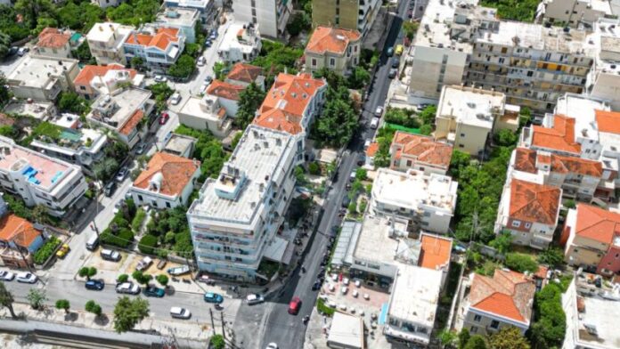 Δημοπρασία έργου ασφαλτόστρωσης-συντήρησης δρόμων σε Μυτιλήνη και Πλωμάρι