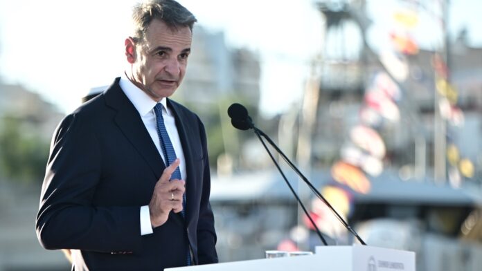 Μητσοτάκης σε εκδήλωση του Λιμενικού: «Καθοριστική η μείωση των παράνομων αφίξεων παρά τις προκλήσεις στα σύνορά μας»