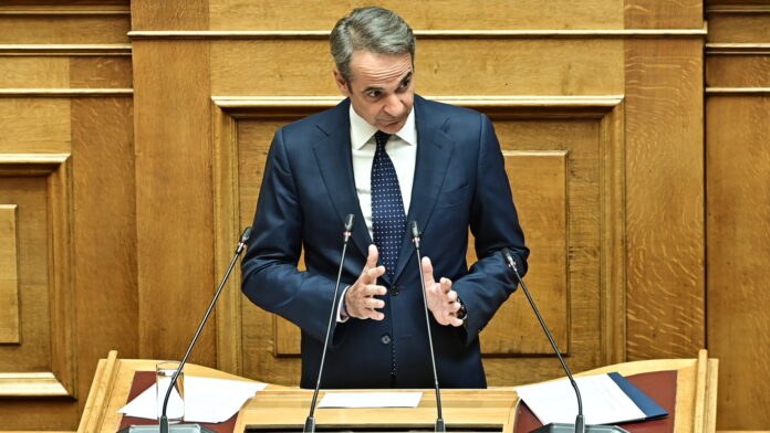 Τον Οκτώβριο κατατίθεται στη Βουλή το πακέτο φοροελαφρύνσεων που παρουσίασε ο Μητσοτάκης στη ΔΕΘ