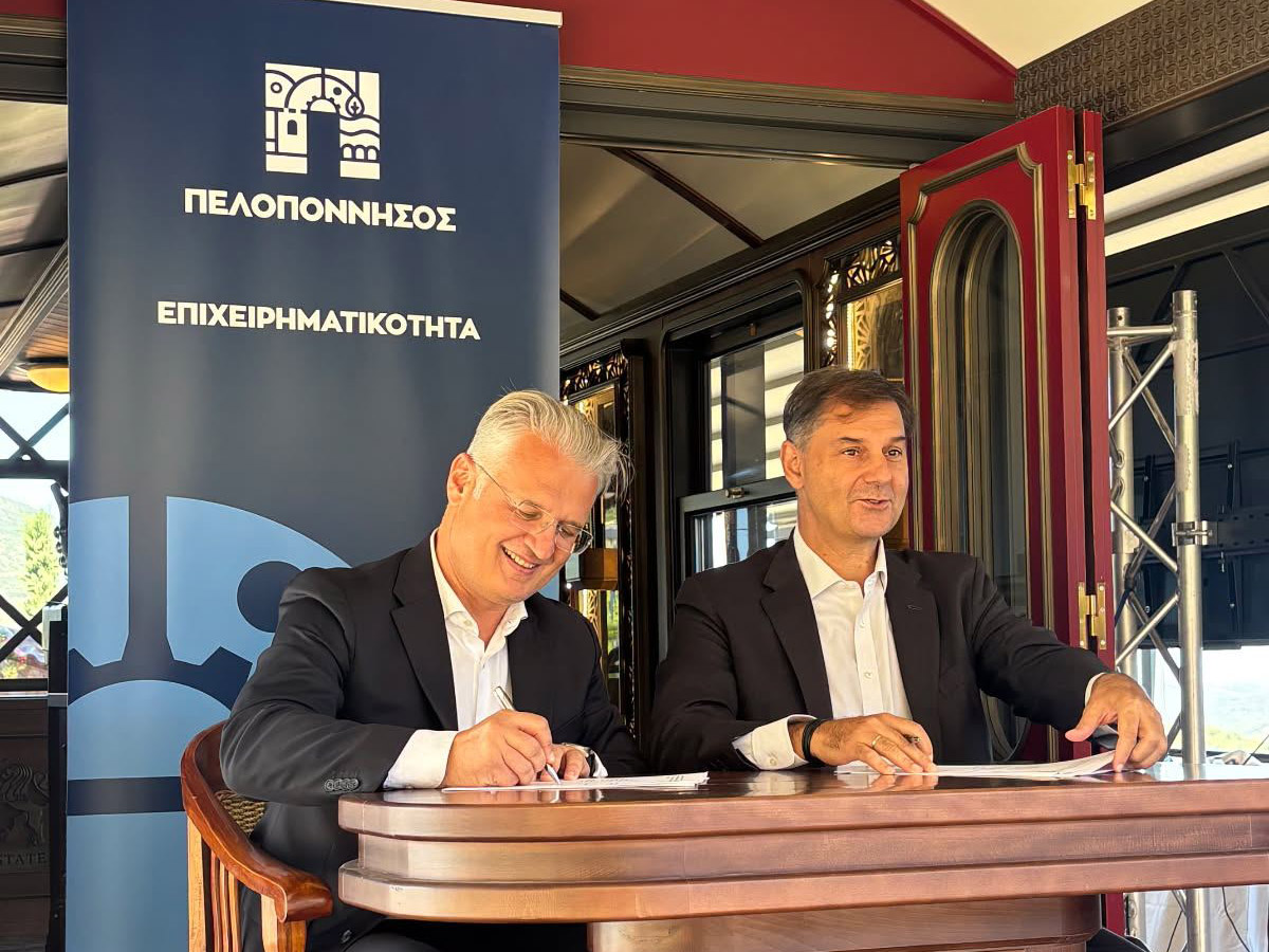 Συμφωνία Συνεργασίας ΥΠΕΞ και Περιφέρειας Πελοποννήσου