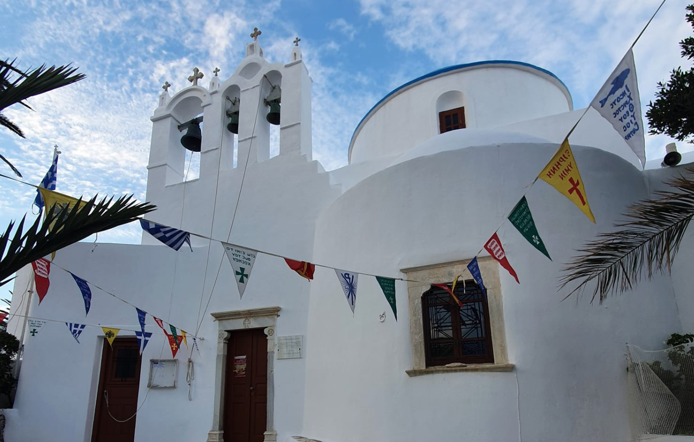 Σίκινος: Ληστές άρπαξαν πολύτιμα τάματα από τον Ιερό Ναό της Παντάνασσας