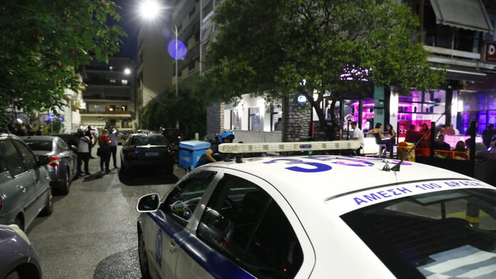 «Τους άγγιξα και ήταν παγωμένοι»: Συγκλονίζει ο άντρας της γυναίκας που χάθηκε με το μωρό της στα Πατήσια