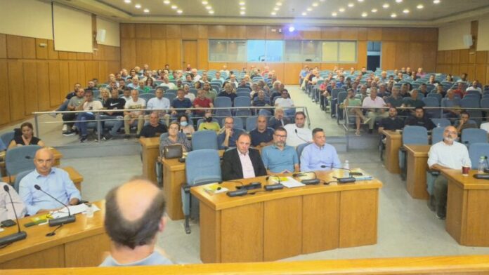 Περιφέρεια Δυτικής Ελλάδας: Συνάντηση στον Πύργο για επιμολύνσεις ελαιολάδου από ορυκτέλαια