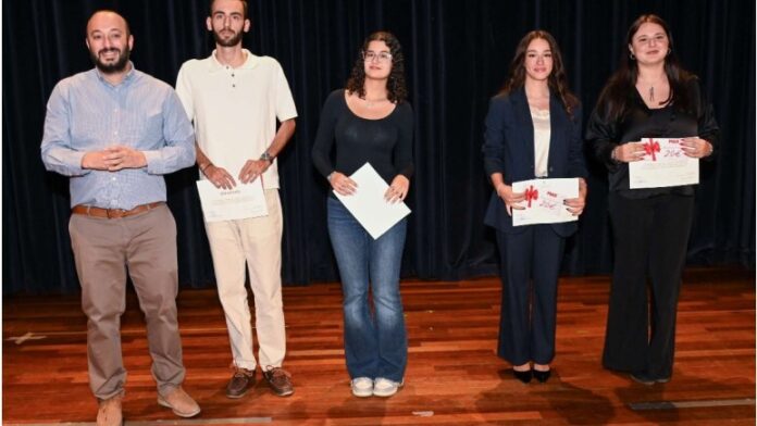 Δ.Λυκόβρυσης-Πεύκης: Βράβευση επιτυχόντων μαθητών των Πανελλαδικών Εξετάσεων